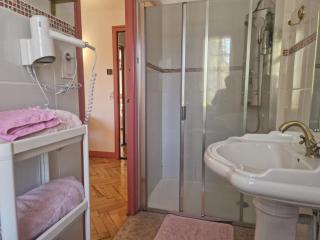 Chambre 5 Rose - WIFI - Proche gare - 9