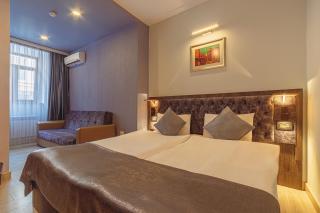 Ronni Hotel - 5