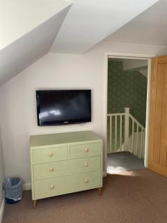 Charming cottage in central Ludlow with parking - 7