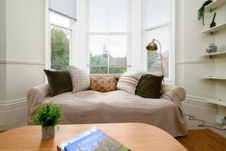 GuestReady - Charming Loft Apartment in Chiswick - 6