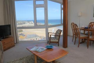 Flat 1 4 Fernlea Terrace - 9
