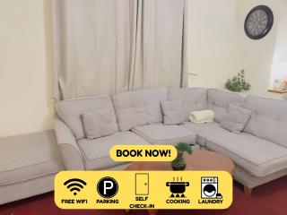 Cozy 3-Bed Haven with Parking in North Shields - 0