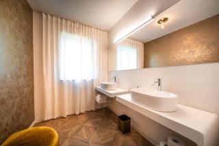 goldfinger + suites - 2