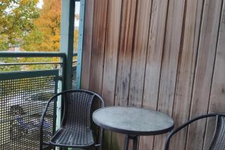 Apartment - Sleeps 4 - Balcony - Parking - 3