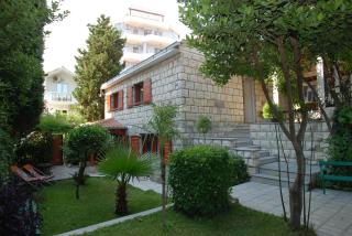 Holiday Home Olive Tree - Budva - 0