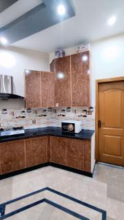 Star Guest House - 9