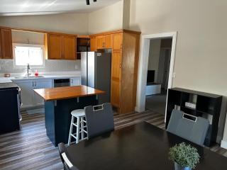 Renovated 2 bdrm apartment in central Hamilton - 7