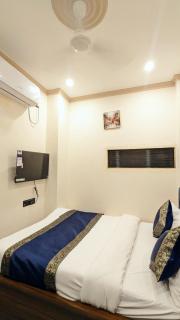 The Kashi Elegance 2 Mins Walk to Kal Bhairav Temple - 7