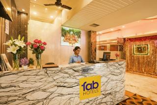 FabHotel Naman - 8
