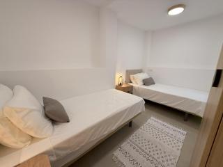 NEW - Old Town Modern Apartment Close to Beach - 6