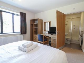 Seaglass Snug at Marine Court - 6