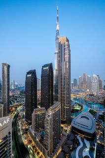 Luxurious 4BR, Burj Khalifa & full fountain view, Downtown Dubai - 8