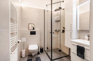 Black & White Apartment - 2