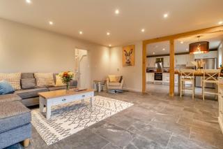 White House Lodges - Meadow - 8