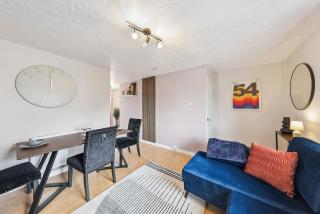 3Bed, Sleeps 7, TV in Each Room, Garden, Parking - 2