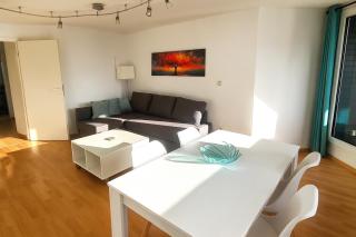 Cozy City Apartments 2, 2-Room Flat for Vacation & Messe Düsseldorf, Perfect Connectivity - 7