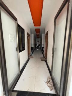 Omji - Dwarika Bhawan - 2km from Ram Janmbhumi Temple - 2