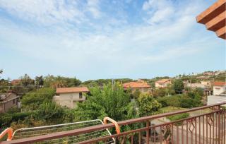 2 Bedroom Lovely Apartment In Agropoli - 2