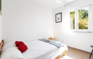 Gorgeous Apartment In Omis With Wifi - 1