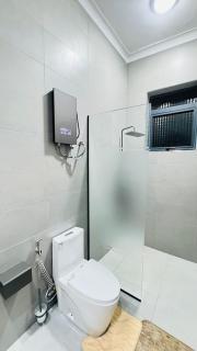 LakeView Two bedroom Apartment - 8