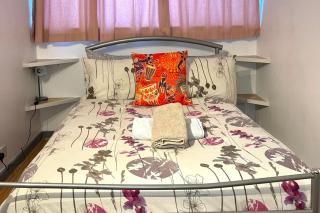 House - Sleeps 10 - Garden - Parking - 7