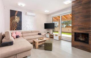 Stunning Home In Bibici - 9