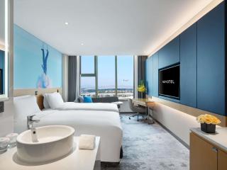 Novotel Guangzhou Baiyun Airport - Canton Fair Free Shuttle Bus & Official Registration Agency - Guangzhou - 1