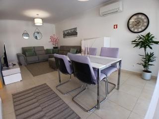 Sunny Duplex with Pool in Albufeira by LovelyStay - 5