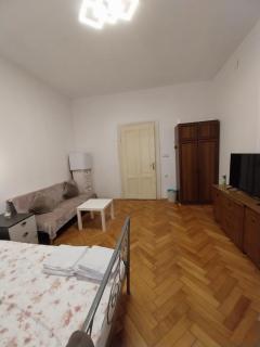 CENTRAL 2 ZAGREB - 7