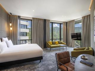Pullman Tbilisi Axis Towers - 0