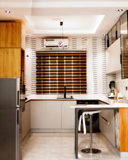 Oasis Beautiful 2 Bedroom Shortlet Apartment - 9