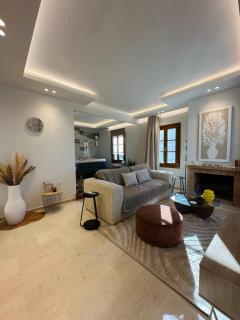 Pnoe Luxe Apartment & Spa, Naxos Town - 0