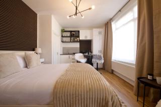 NEST SUITE Studio Flat in North London - 3