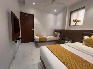 Hotel Rexton Inn - 8