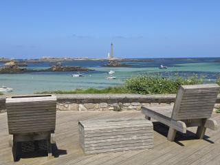 maison moderne avec jardin clos proche commerces et plages - 9