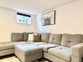 Ste-Foy urban area - 4 bedrooms - Spa - EV chrger - 1