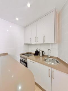 Playa Del Duque Beachside - Renovated 1BR Apartment, PD1 - 6