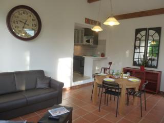 Mas Picton chambres d'hôtes piscine jardin 10 min à pied de la mer - 3