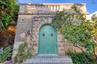 Luxury Villa Sea Views Heart of St Julians - 4