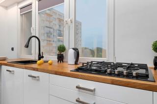 Stylowe Studio z Balkonem Blisko Atlas Areny w Łodzi by Noclegi Renters - 7