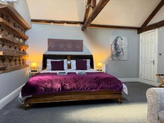 Studio 3B The Carriage House York 6m Village Location - 0