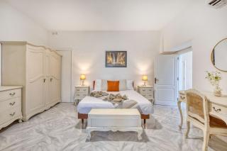 Luxury Villa Sea Views Heart of St Julians - 6