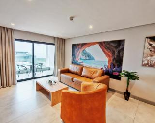 Brand New high spec apartment on Umhlanga Ridge - 0