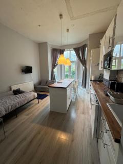 Apartment close to City Centre - 5