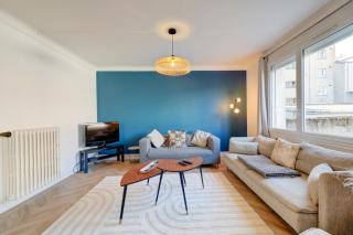 L'Appart - À 2 min de la Gare - Bureau - Wifi - 6V - 5