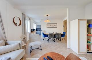 L'Appart - À 2 min de la Gare - Bureau - Wifi - 6V - 8