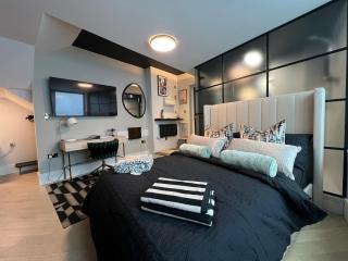 Modern Studio Living, 300m from Totteridge & Whetstone Station - 8