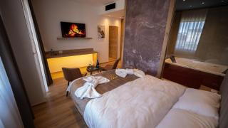 Ava Hotel Prishtina - 0