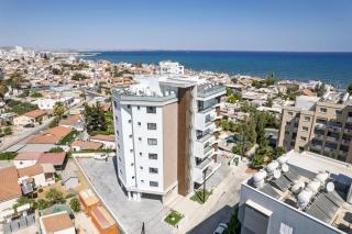CasaMar - Upscale One-Bedroom Apartment by the Sea - 2