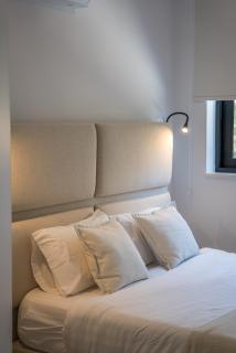 CasaMar - Upscale One-Bedroom Apartment by the Sea - 1